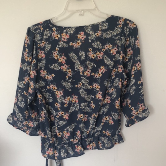 Floral Blouse - Picture 7 of 7
